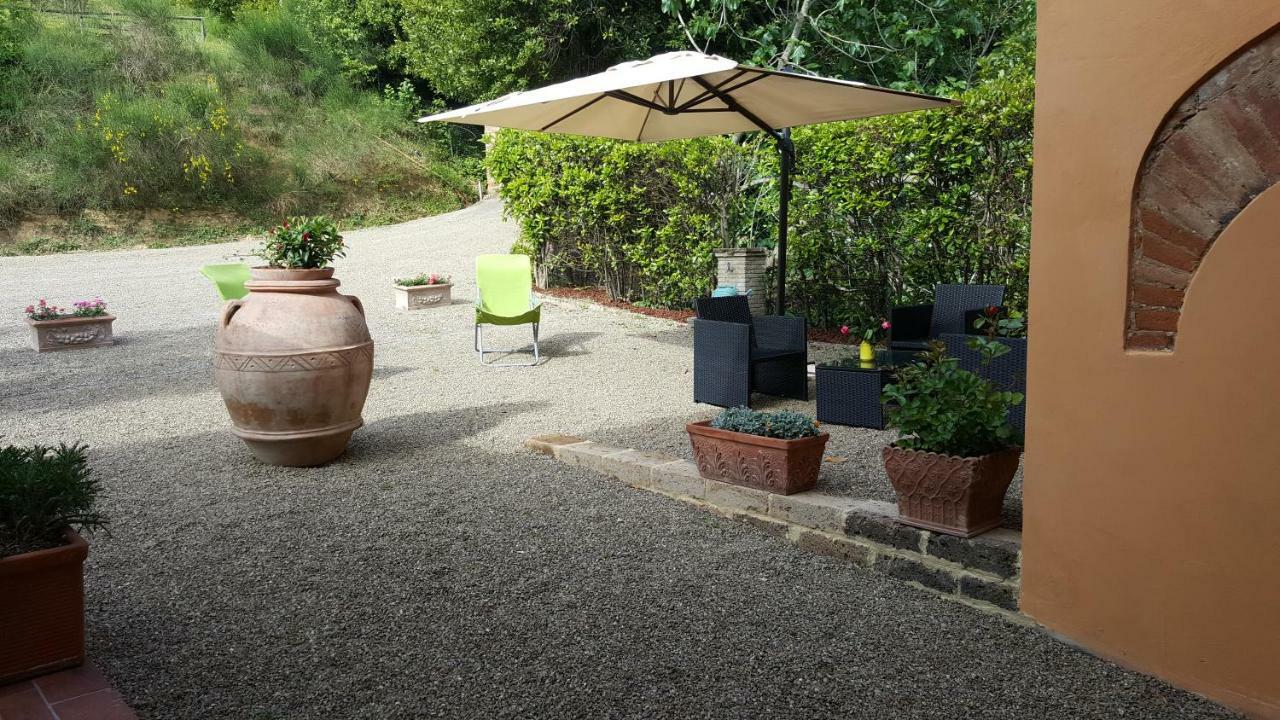 Agriturismo Le Querce Palaia Bagian luar foto